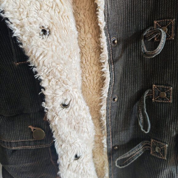 DECODED Sherpa Lined Corduroy Jacket - Picture 9 of 16